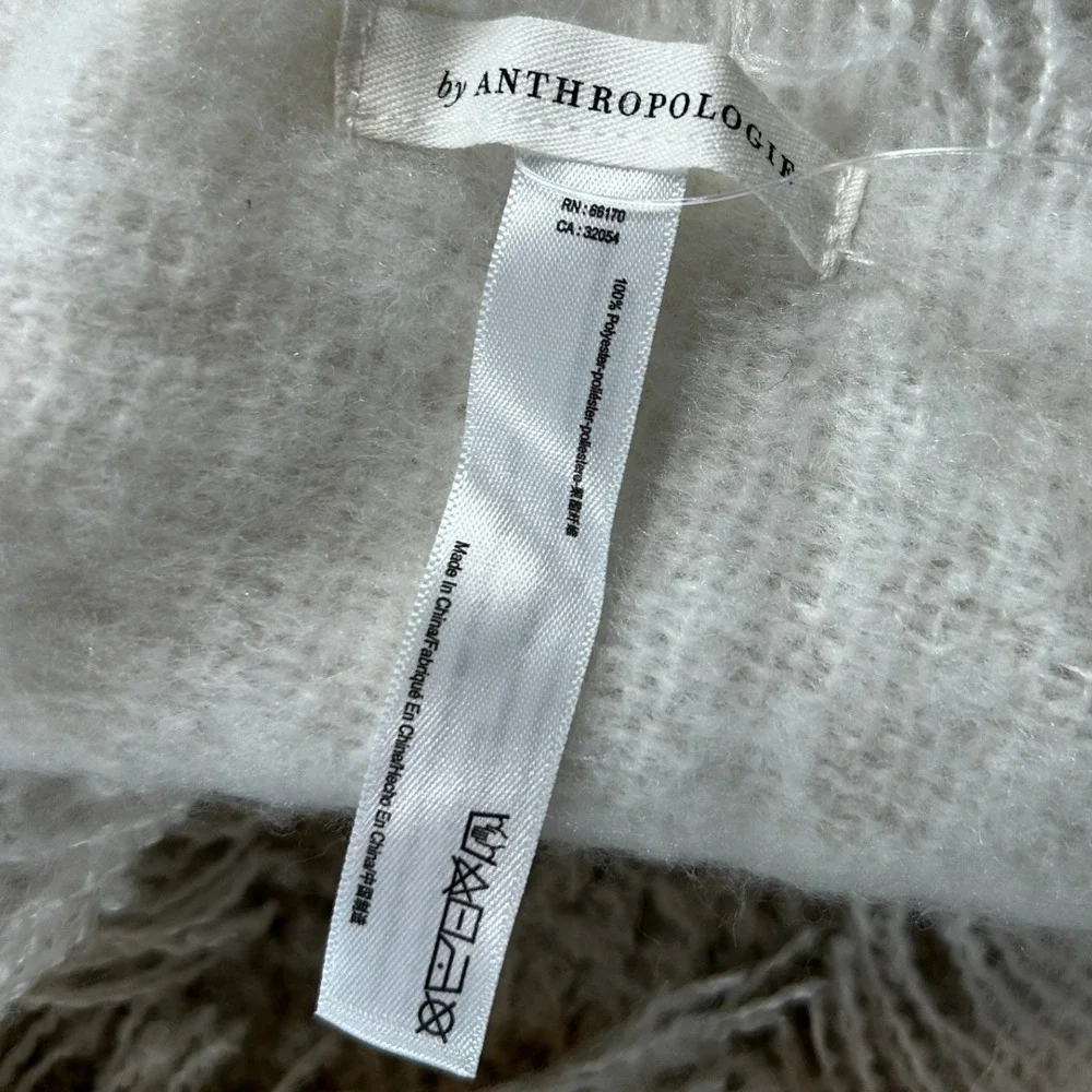 Anthropologie Grey Gris Soft Frayed Eyelash Fringe Blanket Scarf NWT 58530296